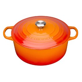 Кастрюля / жаровня с крышкой 24 см, оранжевый Signature Le Creuset