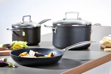 Toughened Non-Stick коллекция от бренда Le Creuset