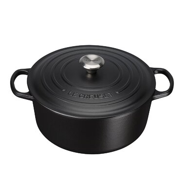 Кастрюля / жаровня с крышкой 24 см, черный матовый Signature Le Creuset