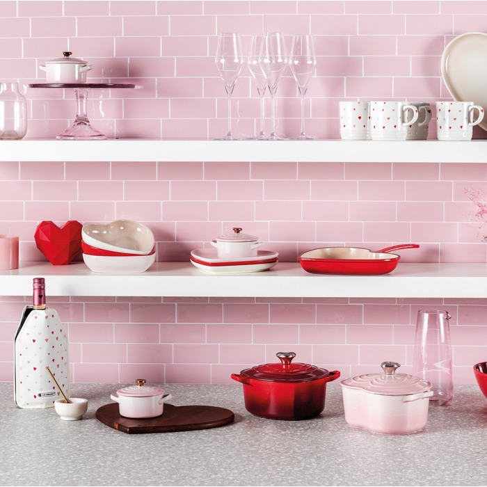 Блюдо сервировочное 32 см Meringue Heart Le Creuset